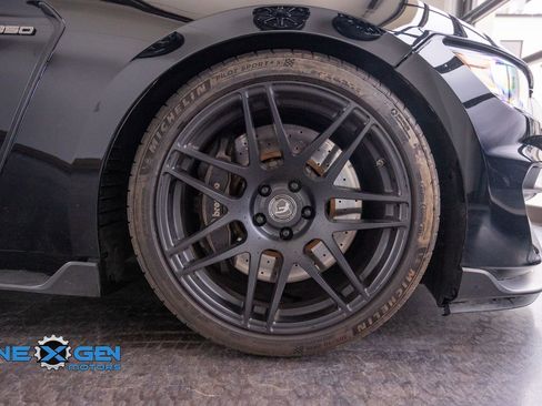 Used 2016 Ford Mustang Shelby GT350 w/ Track Package RWD image 35