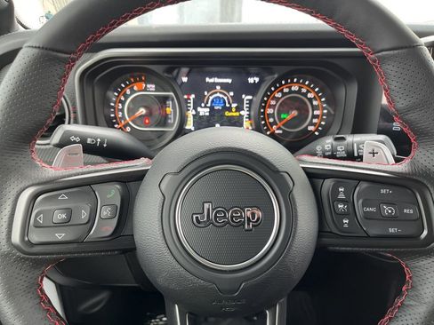 New 2026 Jeep Wrangler Moab image 32