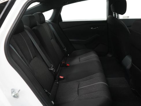 Used 2023 Honda Accord Sport image 11