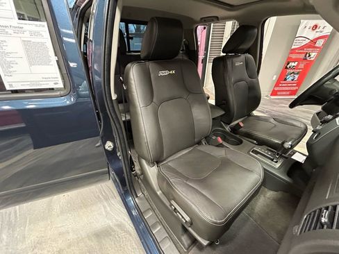 Used 2017 Nissan Frontier PRO-4X w/ Pro-4x Luxury Package image 5