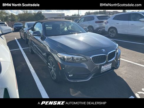 Used 2018 BMW 230i Convertible image 1