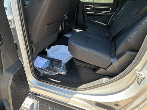 New 2026 RAM 2500 Big Horn AWD/4WD image 19