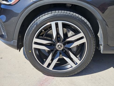 Certified 2020 Mercedes-Benz GLC 300 w/ Premium Package image 10