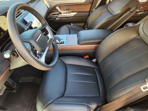 New 2026 Land Rover Range Rover Long Wheelbase SE AWD/4WD image 9