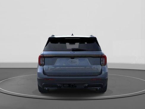 New 2026 Ford Explorer ST-Line w/ ST-Line Street Pack image 5