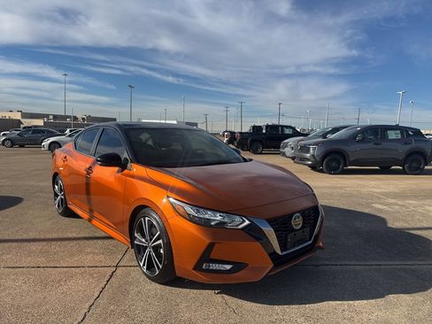 Certified 2021 Nissan Sentra SR image 1
