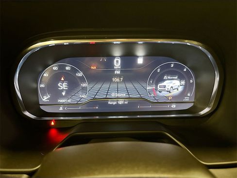 Used 2022 GMC Yukon SLT w/ SLT Premium Package image 15