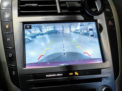 Used 2017 Lincoln MKZ Reserve image 25