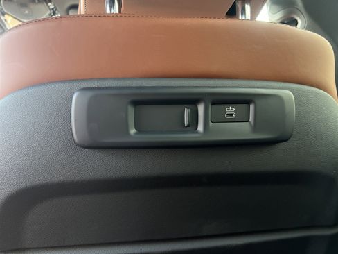 Used 2022 BMW X5 xDrive40i w/ M Sport Package image 43