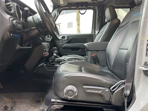 Used 2022 Jeep Wrangler Unlimited Rubicon 4xe w/ Cold Weather Group image 18