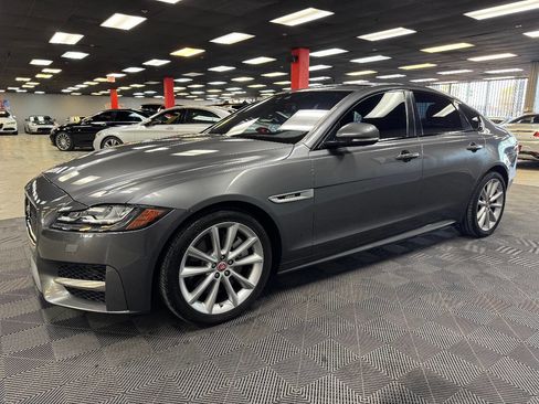 Used 2016 Jaguar XF R-Sport image 7