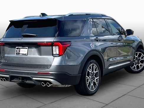 Used 2025 Ford Explorer Platinum w/ Ultimate Package RWD image 13