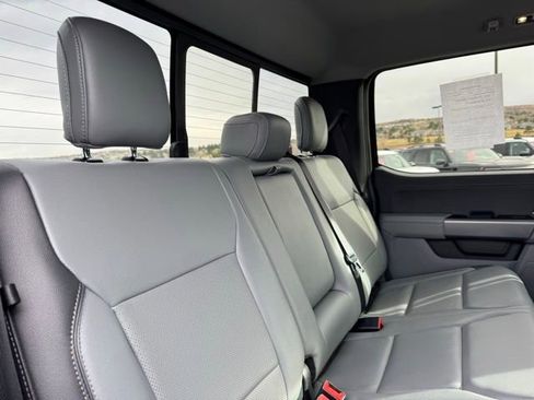 Used 2022 Ford F150 Lariat w/ FX4 Off-Road Package image 27