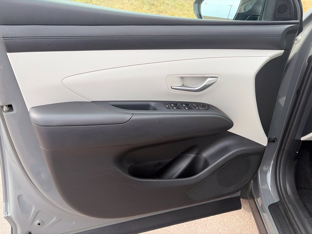 Certified 2025 Hyundai Tucson SEL AWD/4WD image 12
