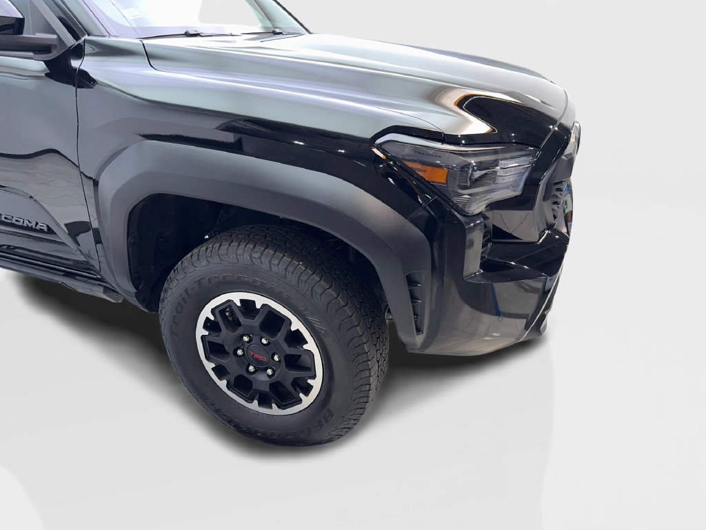 Used 2025 Toyota Tacoma TRD Off-Road w/ TRD Off Road Premium Package AWD/4WD image 21