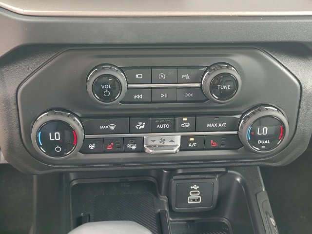 Used 2026 Ford Bronco Outer Banks AWD/4WD image 17