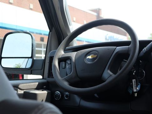 New 2025 Chevrolet Express 2500 Work Van w/ Driver Convenience Package image 40