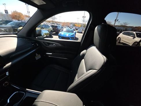 New 2026 Chevrolet Traverse LT w/ Driver Confidence Package image 22