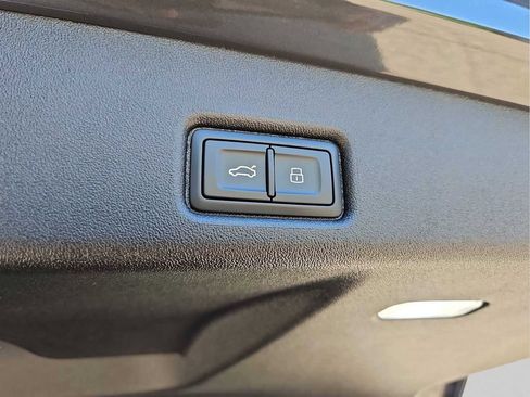 Certified 2025 Audi Q5 Premium w/ Premium Plus AWD/4WD image 36