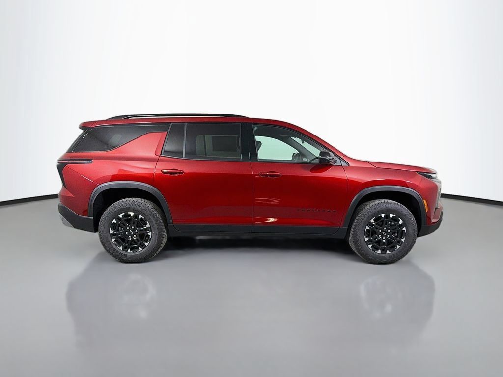 New 2027 Chevrolet Traverse Z71 w/ LPO, Floor Liner Package AWD/4WD image 4