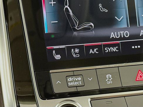 Used 2022 Audi Q8 Premium Plus image 24