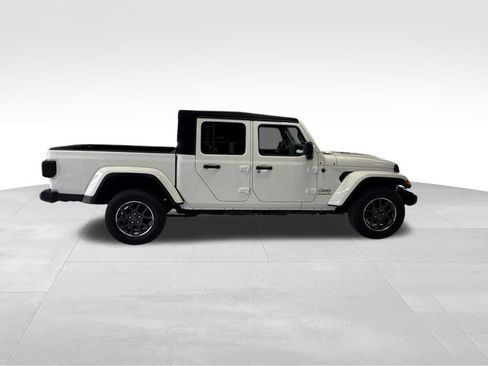 Used 2021 Jeep Gladiator Overland w/ Cold Weather Group AWD/4WD image 7