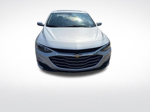 Used 2021 Chevrolet Malibu LT image 3