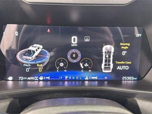 Used 2024 Chevrolet Colorado Trail Boss w/ Advanced Trailering Package image 19