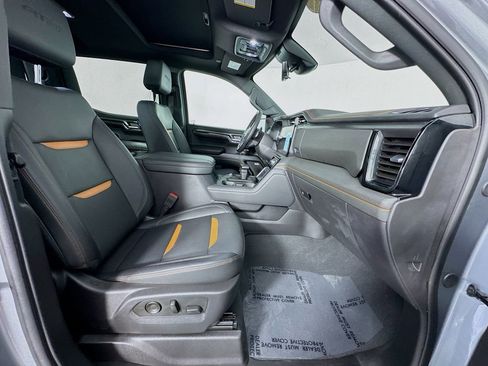 Used 2024 GMC Sierra 1500 AT4 w/ Technology Package image 31