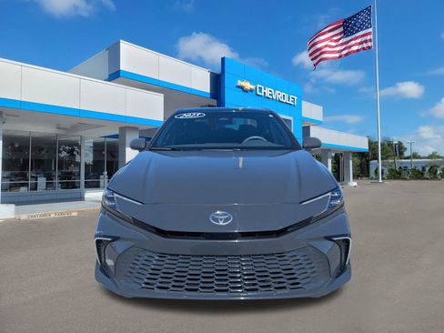 Used 2025 Toyota Camry XSE image 2