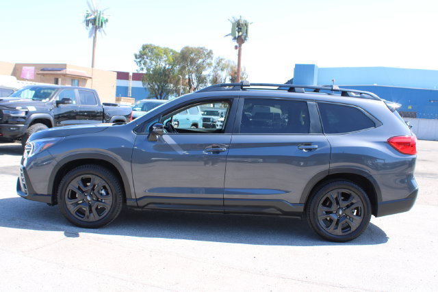 Used 2023 Subaru Ascent Onyx Edition AWD/4WD image 7