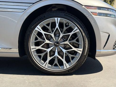 Used 2024 Genesis G90 3.5T image 31