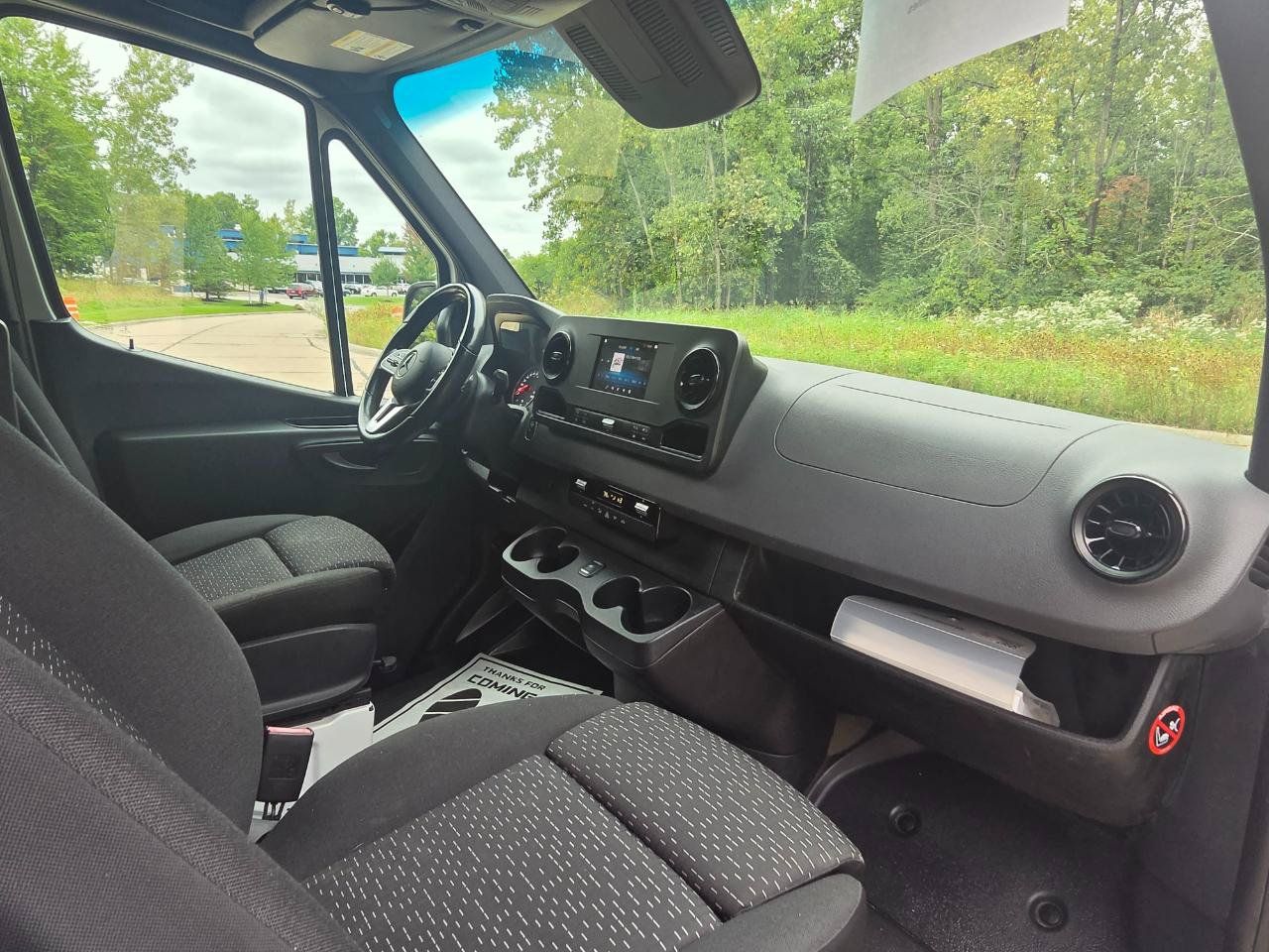 Used 2020 Mercedes-Benz Sprinter 2500 w/ Driver Convenience Package image 20