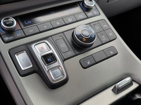 Certified 2024 Hyundai Palisade SEL image 31