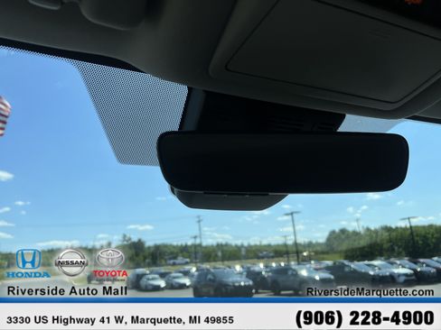 Used 2025 Toyota Grand Highlander AWD image 19
