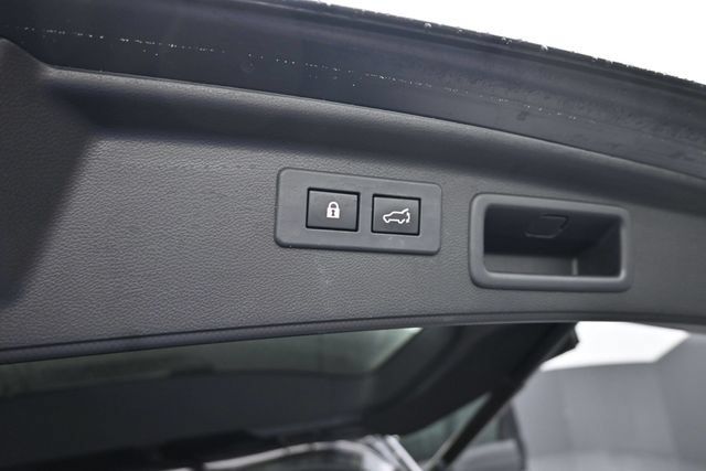 Used 2020 Subaru Forester Limited w/ Popular Package #3 AWD/4WD image 7