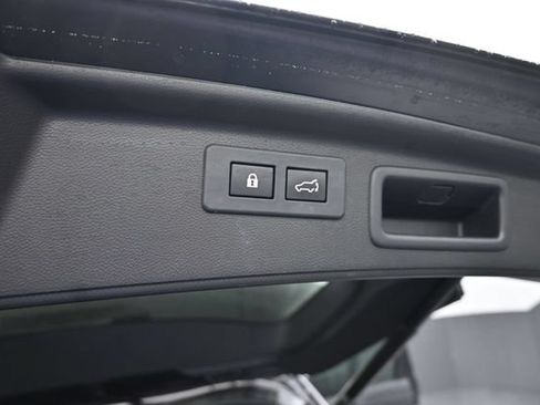 Used 2020 Subaru Forester Limited w/ Popular Package #3 AWD/4WD image 7