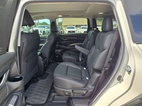 Certified 2025 Subaru Ascent Bronze Edition AWD/4WD image 15
