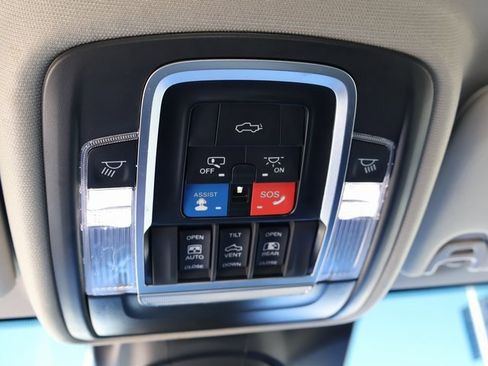 Used 2023 RAM 3500 Laramie image 30