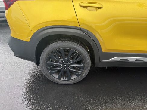 Certified 2022 Kia Seltos Nightfall Edition AWD/4WD image 9