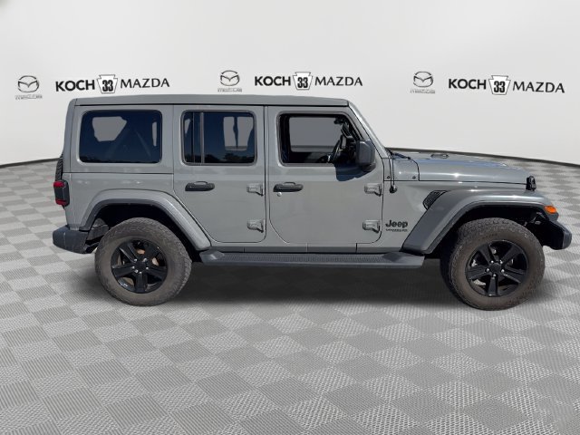 Used 2021 Jeep Wrangler Unlimited Sahara AWD/4WD image 8