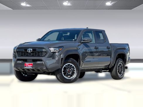 Used 2025 Toyota Tacoma TRD Off-Road AWD/4WD image 24