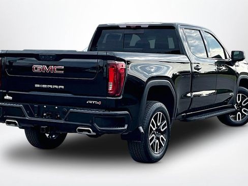 Used 2024 GMC Sierra 1500 AT4 w/ Technology Package AWD/4WD image 6