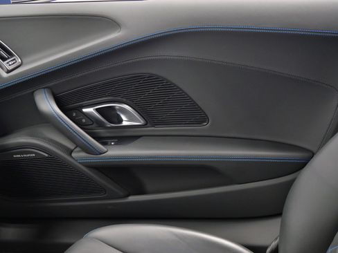 Used 2022 Audi R8 V10 RWD image 31