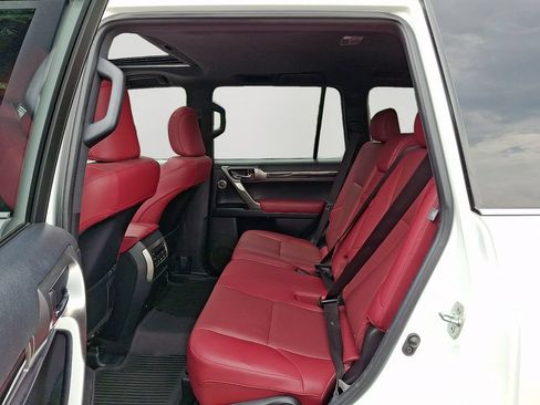 Used 2023 Lexus GX 460 Premium w/ Premium Plus Package AWD/4WD image 8
