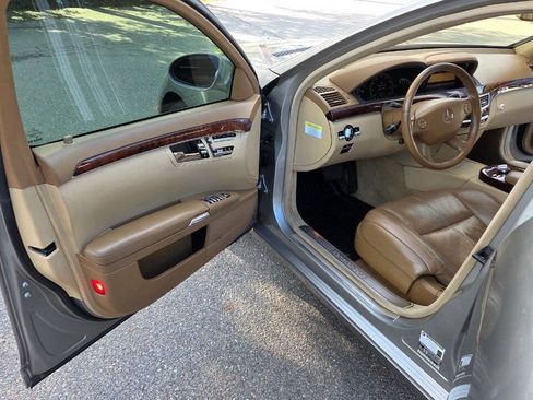Used 2007 Mercedes-Benz S 550 4MATIC image 25
