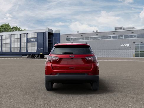 New 2026 Jeep Compass Latitude AWD/4WD image 7