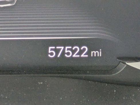 Used 2023 Genesis GV70 2.5T AWD/4WD image 29