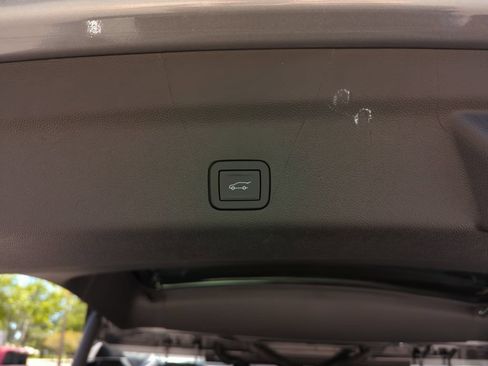 New 2026 GMC Yukon Elevation w/ Elevation Premium Package AWD/4WD image 33