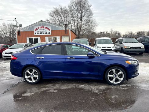 Used 2013 Ford Fusion SE image 4